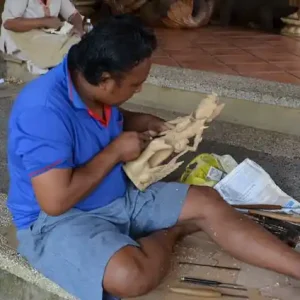 Patung Kayu Jati Penari